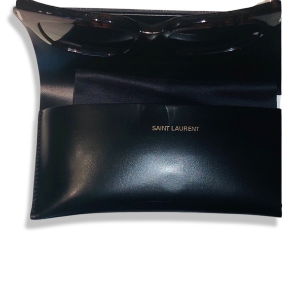 Yves Saint Laurent Black Tortoise Square Lens  Sunglasses leopard print - Picture 3 of 9